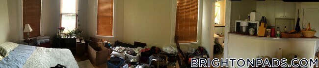 Building Photo - 18 Murdock St