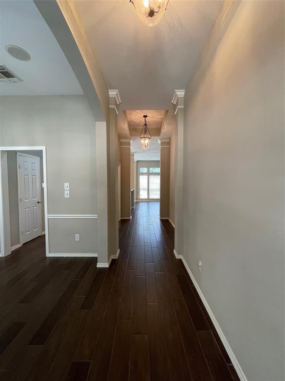 Foto del edificio - 240 Farnworth Cir