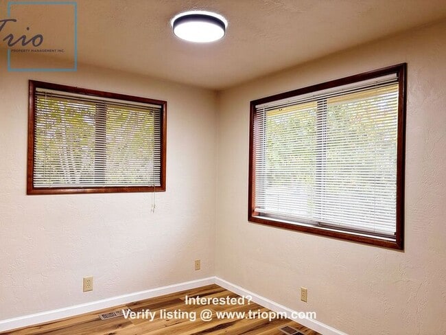 Building Photo - 1029 C St