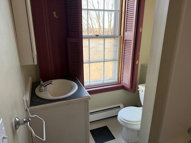 Building Photo - 50 Adams St