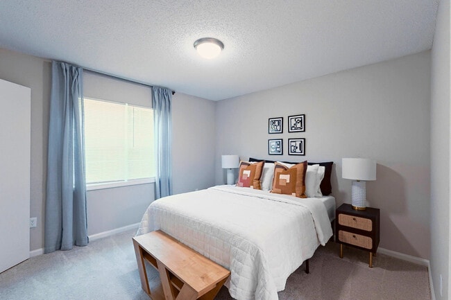Building Photo - The Retreat at Concord Apartments