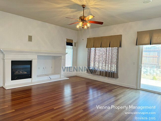 Building Photo - 361 Chambers Dr