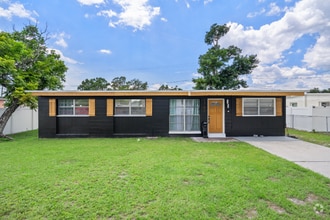 Building Photo - 1707 Windsor Way