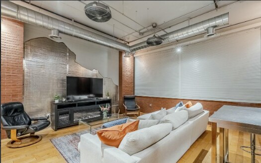 Foto del edificio - 21 E 6th St