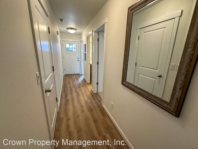 Building Photo - 3 br, 2 bath House - 1822 SE Mulberry Ave