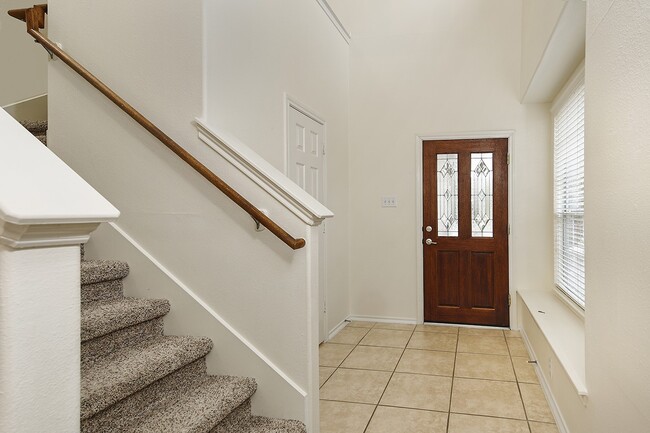 Building Photo - 51 Wickerdale Pl
