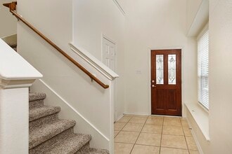 Building Photo - 51 Wickerdale Pl