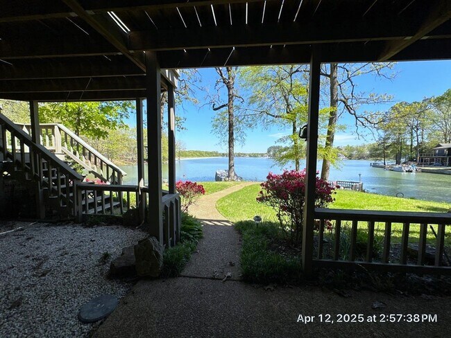 Foto del edificio - Gorgeous Home on the Lake in Lakeland!!