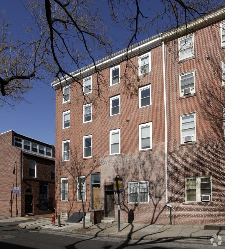 Building Photo - 919-921 Lombard St