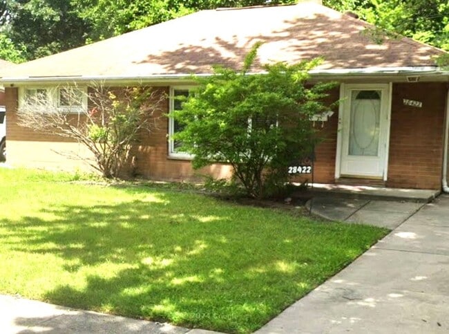 Building Photo - 28422 Parkwood St