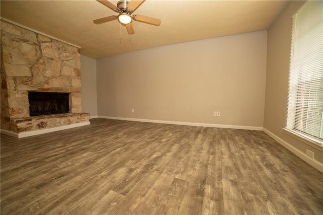 Foto del edificio - 400 Creek Cove