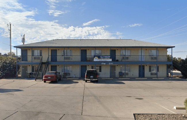 Building Photo - Mountain Springs Pointe