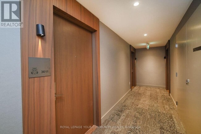 Building Photo - 1928 Lake Shore Blvd W