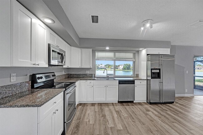 Foto del edificio - 9849 Ridgecreek Rd