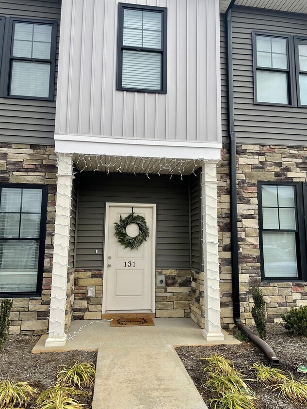 131 English Commons Dr, Lynchburg, VA 24501 Townhome Rentals in Lynchburg VA