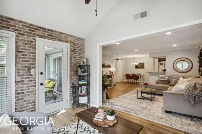 Foto del edificio - 2214 Canyon Point Cir