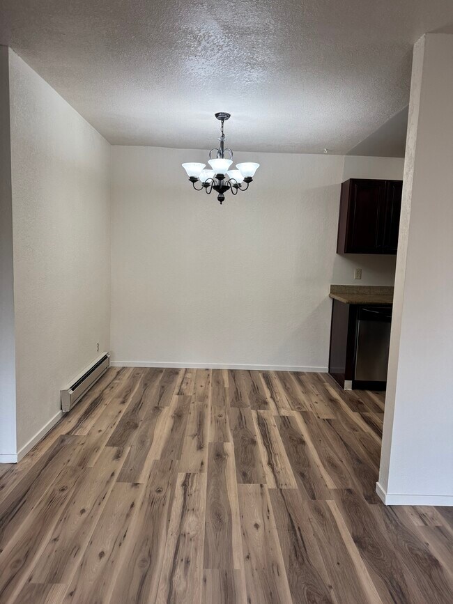 Foto del edificio - 100 Kinross Dr