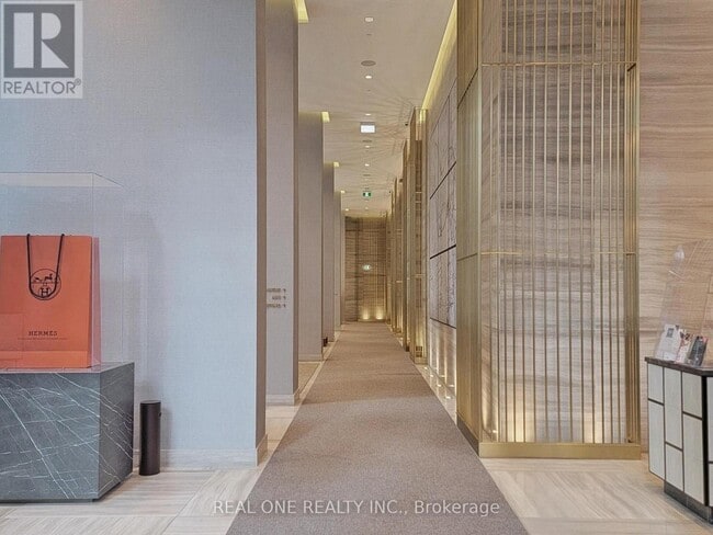 Building Photo - 50 Charles St E