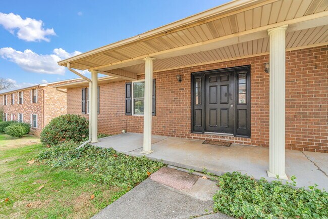Building Photo - 4808 Cannon Ridge Dr