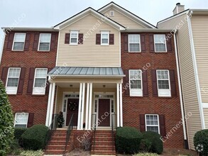 Building Photo - 128 Weatherstone Square Dr
