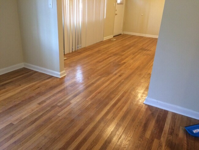 Foto del edificio - 2557 Wheeless Rd