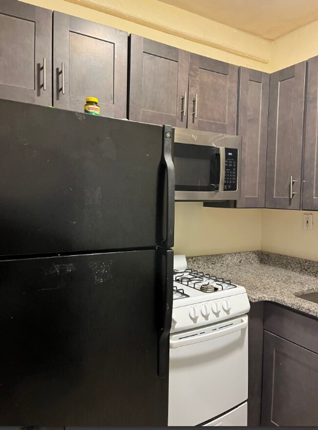 Foto del edificio - Great 2 Bed in Allston for September 1, 2026