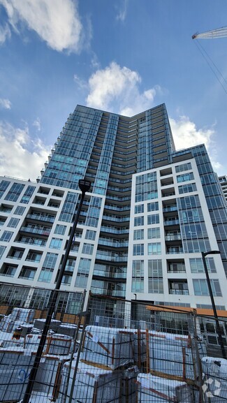 Building Photo - 225 Malta Av