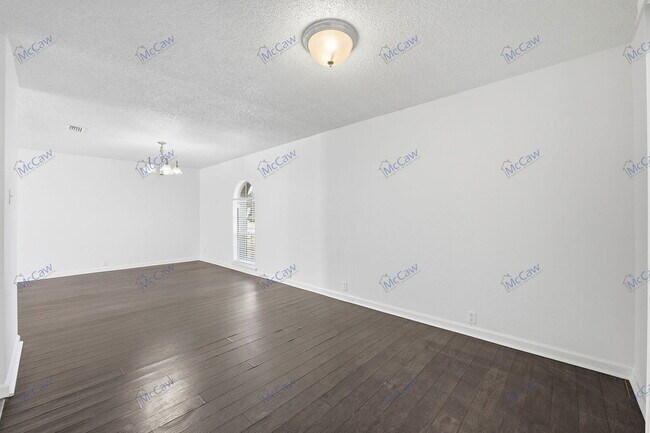 Building Photo - 1736 Brown Trail