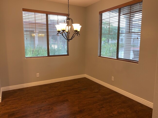 Foto del edificio - 1736 E Joseph Way