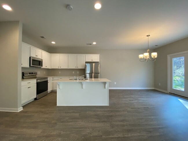 Building Photo - Home for Rent in Pinson, AL!!!! Available to View!