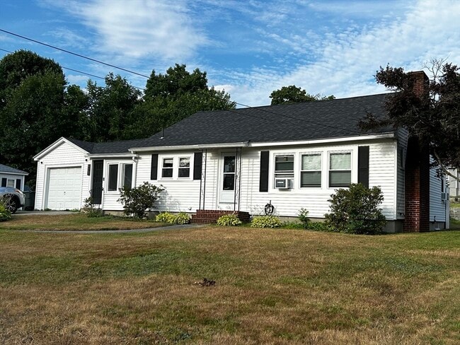 Building Photo - 400 Waverly Rd
