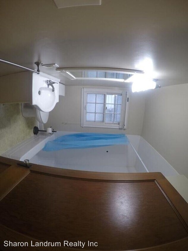 Primary Photo - 4 br, 1 bath House - 1312 Southgate Ave