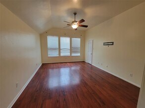 Building Photo - 4010 Highland Vale Ct