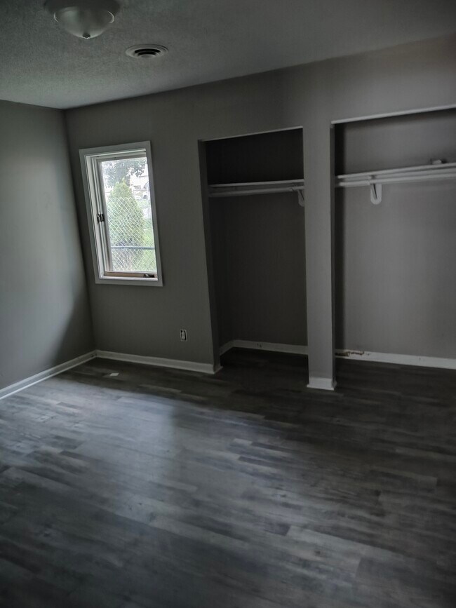 Foto del edificio - 3000 Woodland Ave