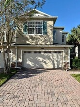 Building Photo - 1122 Priory Cir
