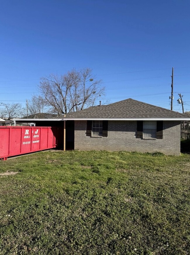 Building Photo - 916 E Howard St