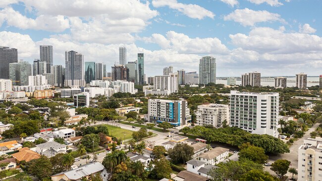 Foto del edificio - 280 SW 20th Rd