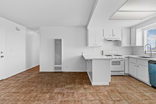 Foto del edificio - 402 S Bonnie Brae St