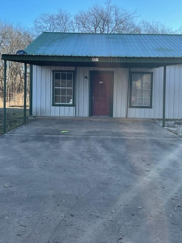 Foto principal - 222 Hickory St
