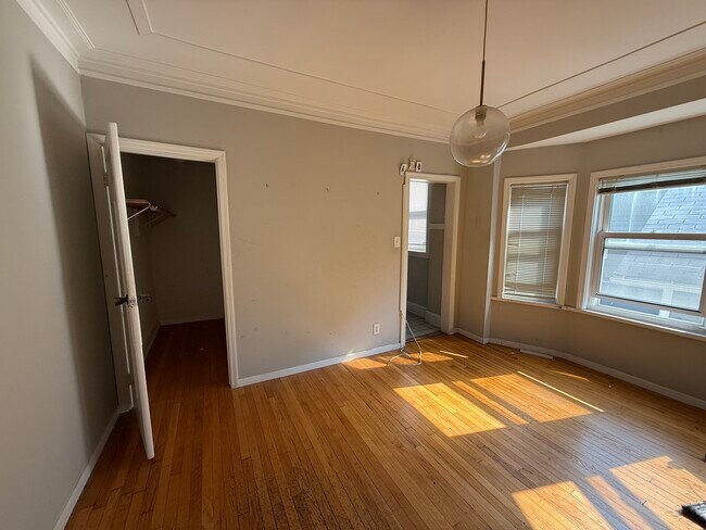 Building Photo - 1120 Ontario St