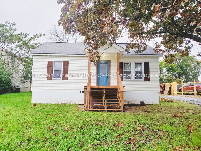 Primary Photo - 754 Hickory St