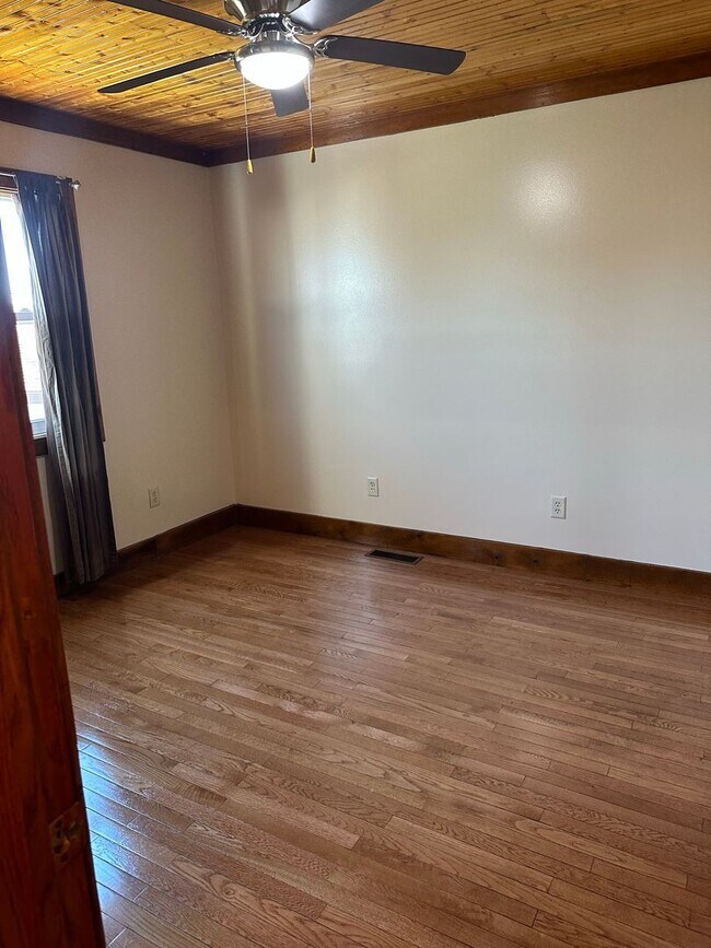 Foto del edificio - 3113  A,B,C