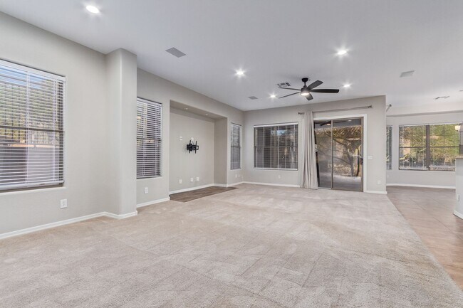 Building Photo - Elegant 3-Bedroom Retreat with Gourmet Kit...