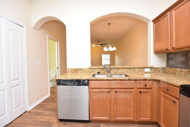 Foto del edificio - 4150 Shadetree Ln
