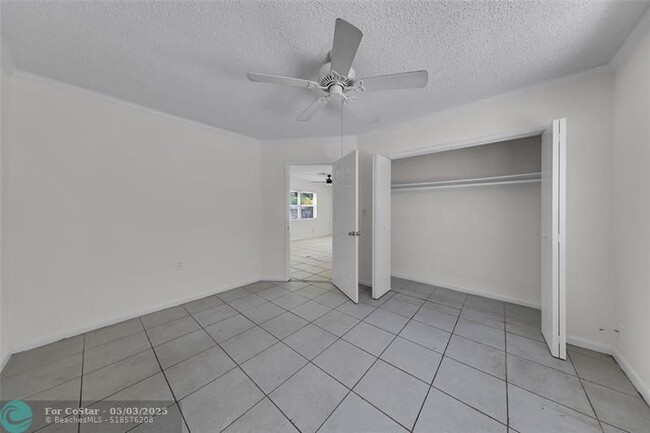 Foto del edificio - 235 NE 24th Ave