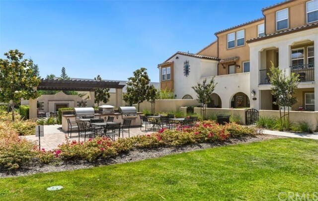 Foto del edificio - 905 Santa Fe Ave