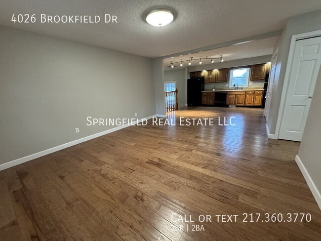 Building Photo - 4026 Brookfield Dr