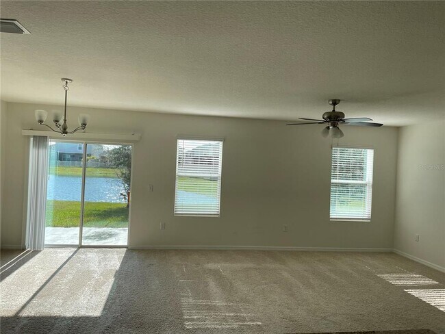 Building Photo - 32708 Pez Landing Ln