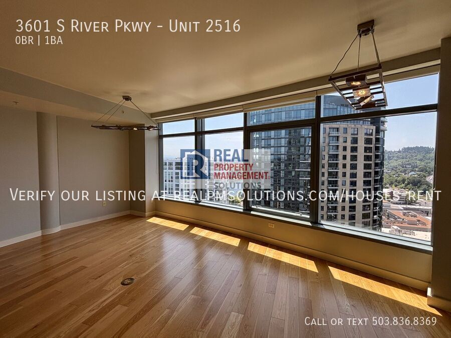 Primary Photo - 3601 S River Pkwy
