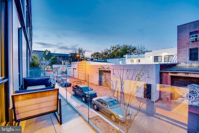 Foto del edificio - 57 N St NW